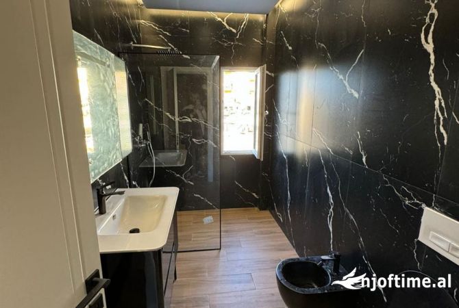 Shtepi me qera Apartament ne Tirane, 1+1, Mobilimi E mobiluar, Pagesa 750  Euro.