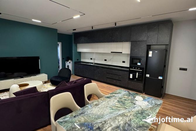 Shtepi me qera Apartament ne Tirane, 1+1, Mobilimi E mobiluar, Pagesa 750  Euro.