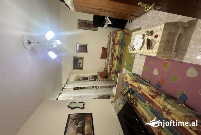 Shtepi ne shitje Apartament ne Tirane, 2+1, Mobilimi E mobiluar, Pagesa 218,500  Euro.