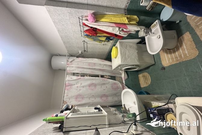 Shtepi ne shitje Apartament ne Tirane, 2+1, Mobilimi E mobiluar, Pagesa 218,500  Euro.