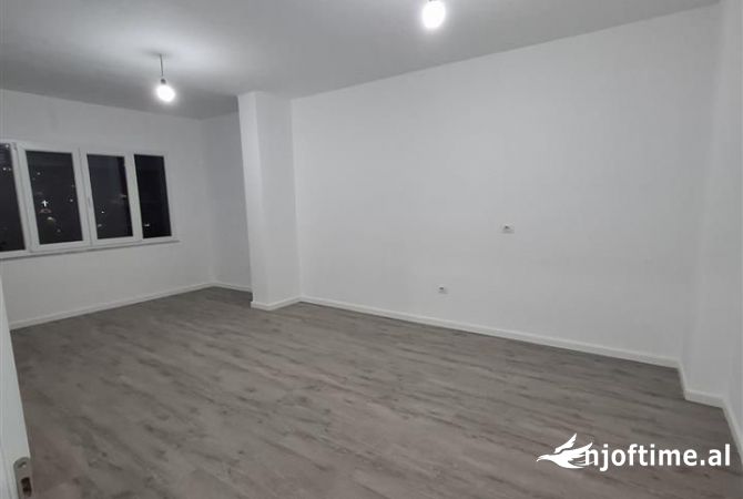 Shtepi ne shitje 2+1 ne Tirane - 140,000 Euro