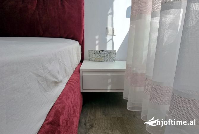 Shtepi me qera Apartament ne Tirane, 2+1, Mobilimi E mobiluar, Pagesa 600  Euro.