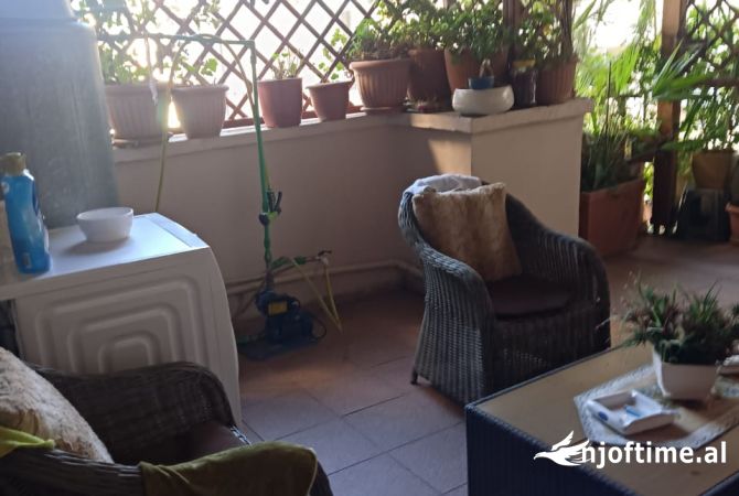 Shtepi me qera Apartament ne Tirane, 2+1, Mobilimi E mobiluar, Pagesa 750  Euro.