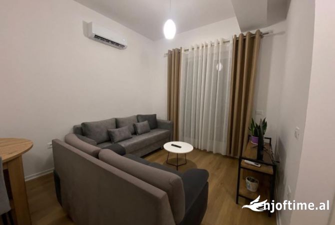 Shtepi me qera 1+1 ne Tirane - 400 Euro