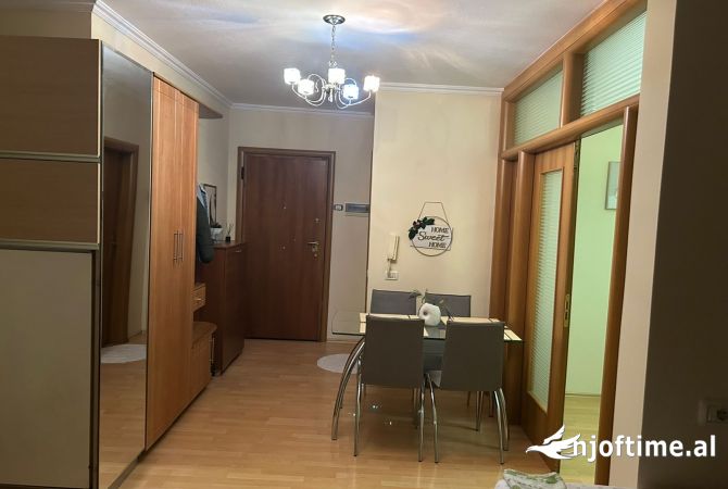 Shtepi me qera 2+1 ne Tirane - 650 Euro