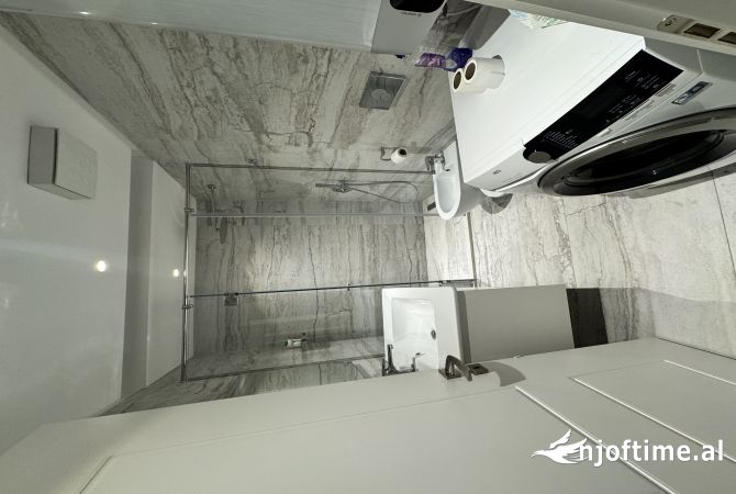Shtepi me qera Apartament ne Tirane, 2+1, Mobilimi E mobiluar, Pagesa 1,250  Euro.