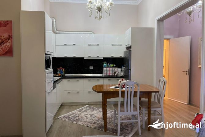 Shtepi ne shitje 2+1 ne Tirane - 205,000 Euro