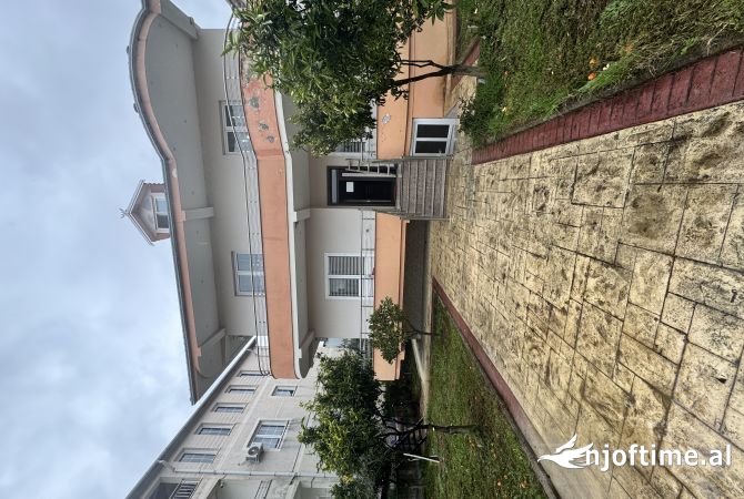 Shtepi me qera 4+1 ne Tirane - 1,700 Euro