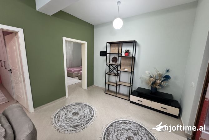 Shtepi me qera 2+1 ne Tirane - 550 Euro