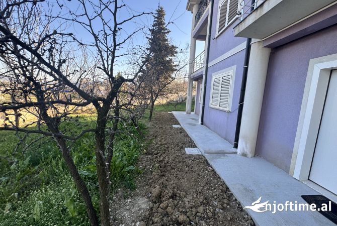 Shtepi me qera Shtepi Private ne Tirane, 2+1, Mobilimi E mobiluar, Pagesa 550  Euro.