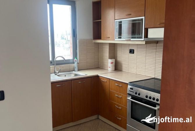 Shtepi me qera 2+1 ne Tirane - 500 Euro