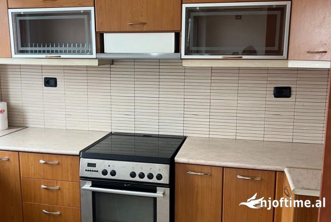 Shtepi me qera 2+1 ne Tirane - 500 Euro