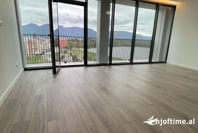 Ambient biznesi me qera 3+1 ne Tirane - 1,300 Euro