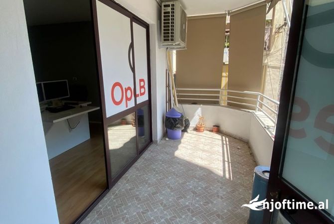 Ambient per zyra ne Bllok, 2+1+2, 135 m2 Rr. Ismail Qemali‼️