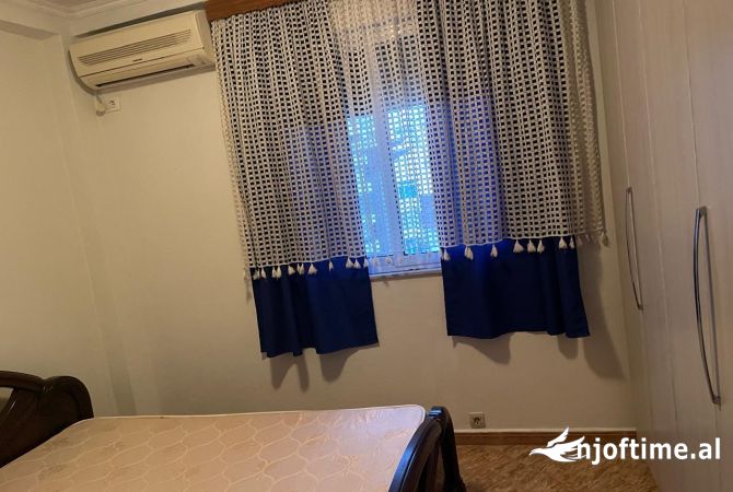 Shtepi me qera 2+1 ne Tirane - 570 Euro