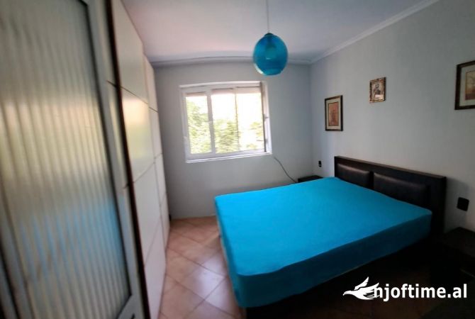 Shtepi me qera 2+1 ne Tirane - 450 Euro