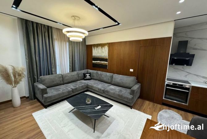 Shtepi ne shitje 2+1 ne Tirane - 160,000 Euro