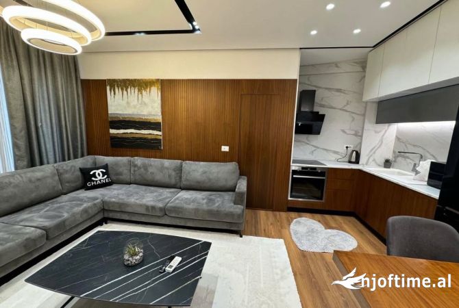 Shtepi ne shitje 2+1 ne Tirane - 160,000 Euro