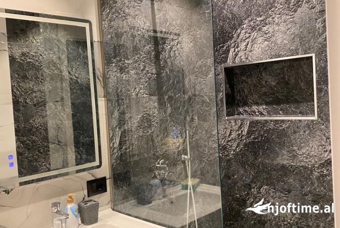 Shtepi me qera Apartament ne Tirane, 1+1, Mobilimi E mobiluar, Pagesa 600  Euro.