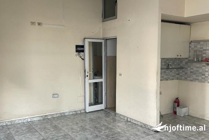 Ambient biznesi me qera 1+1 ne Tirane - 500 Euro