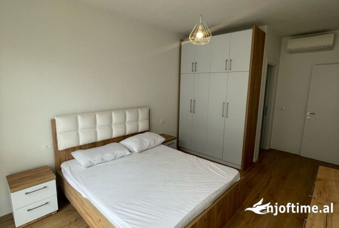Shtepi me qera Apartament ne Tirane, 2+1, Mobilimi E mobiluar, Pagesa 600  Euro.
