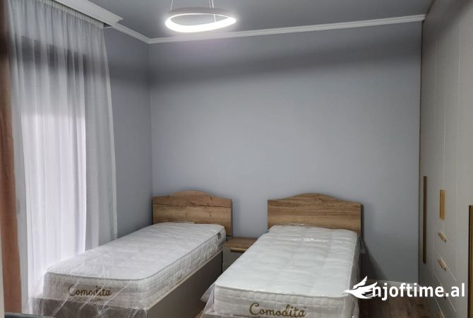 Shtepi me qera Apartament ne Tirane, 2+1, Mobilimi E mobiluar, Pagesa 1,500  Euro.
