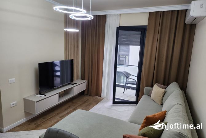 Shtepi me qera 1+1 ne Tirane - 1,000 Euro