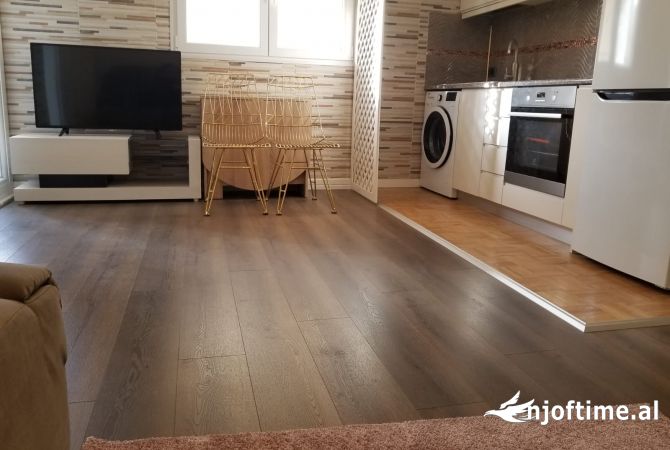 Shtepi me qera 1+1 ne Tirane - 620 Euro