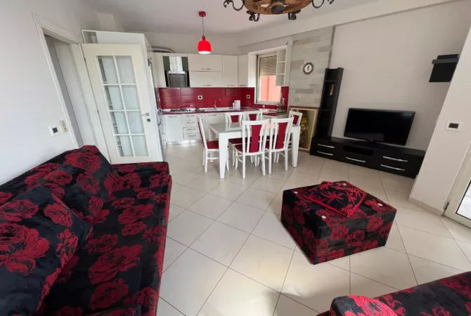 Shtepi me qera 2+1 ne Tirane - 450 Euro