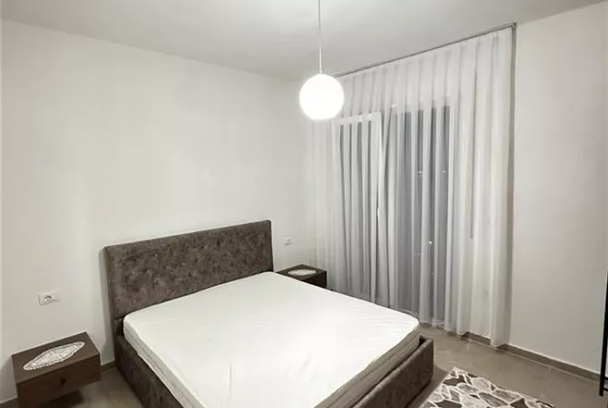 Shtepi me qera 1+1 ne Tirane - 450 Euro