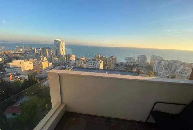 Shtepi me qera 2+1 ne Durres - 800 Euro