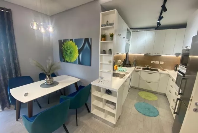 Shtepi me qera Apartament ne Durres, 2+1, Mobilimi E mobiluar, Pagesa 800  Euro.