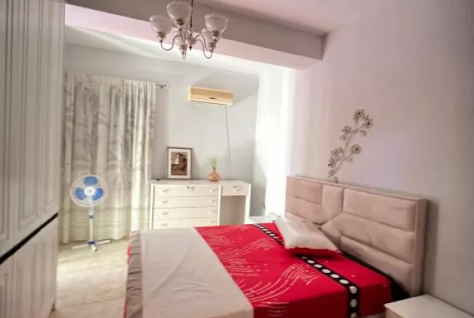 Shtepi me qera 3+1 ne Tirane - 700 Euro