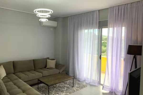 Shtepi me qera 2+1 ne Tirane - 600 Euro