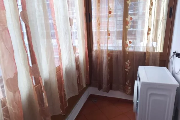 Shtepi me qera 1+1 ne Tirane - 500 Euro