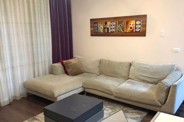 🟦 Jepet me qira apartament 1+1 – Liqeni i Thatë