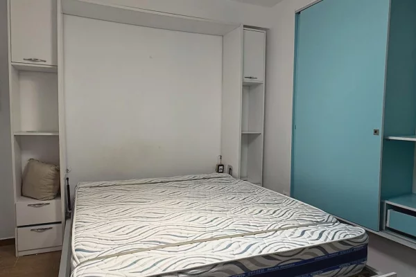 Shtepi me qera Garsoniere ne Tirane - 35,000 Leke