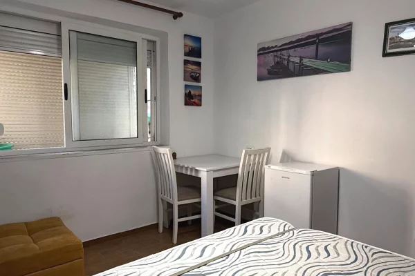Shtepi me qera Apartament ne Tirane, Garsoniere, Mobilimi E mobiluar, Pagesa 35,000  Leke.