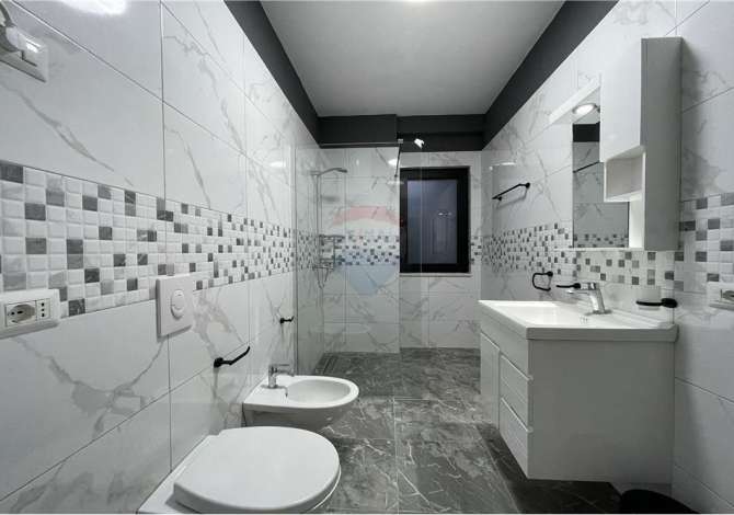 Jepet me qira ambient per zyra prane Mondialit