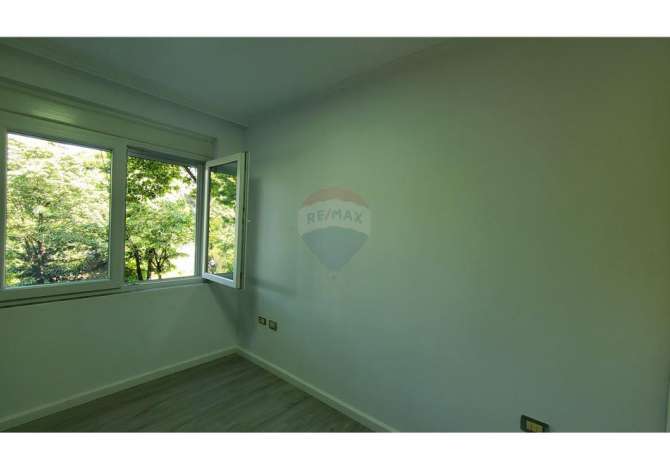 Jepet me qira zyra tek Ura e Tabakeve