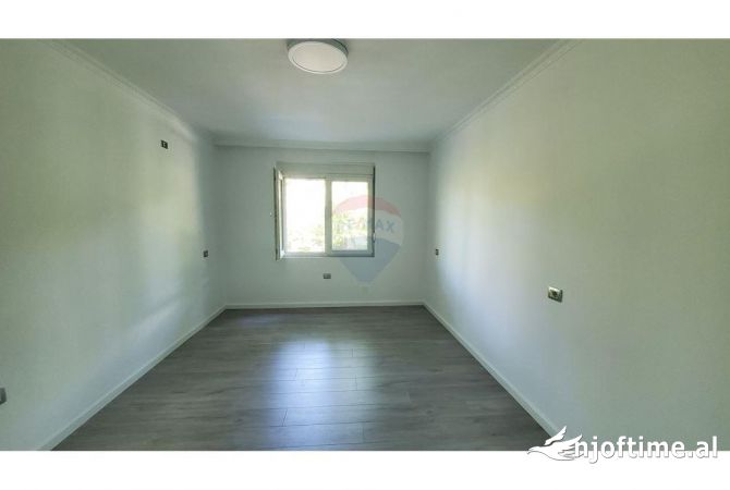 Jepet me qira zyra tek Ura e Tabakeve