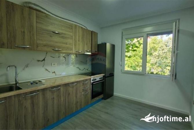 Jepet me qira zyra tek Ura e Tabakeve