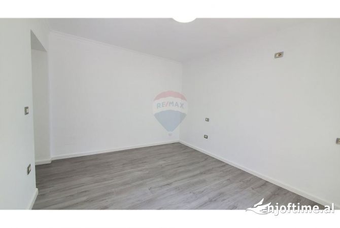 Jepet me qira zyra tek Ura e Tabakeve