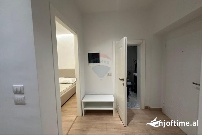 Shtepi me qera Apartament ne Tirane, 1+1, Mobilimi E mobiluar, Pagesa 650  Euro.