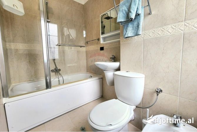 Shtepi me qera Apartament ne Tirane, 1+1, Mobilimi E mobiluar, Pagesa 800  Euro.