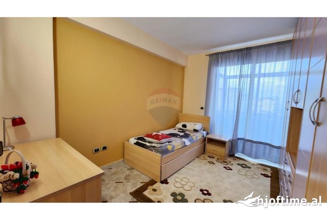 Shtepi me qera Apartament ne Tirane, 2+1, Mobilimi E mobiluar, Pagesa 780  Euro.