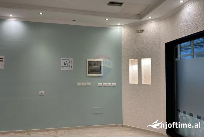 Ambient biznesi me qera 3+1 ne Tirane - 950 Euro
