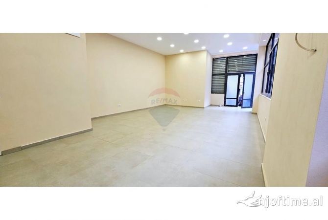 Ambient biznesi me qera 3+1 ne Tirane - 600 Euro