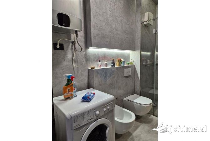 Shtepi me qera Apartament ne Tirane, 1+1, Mobilimi E mobiluar, Pagesa 600  Euro.