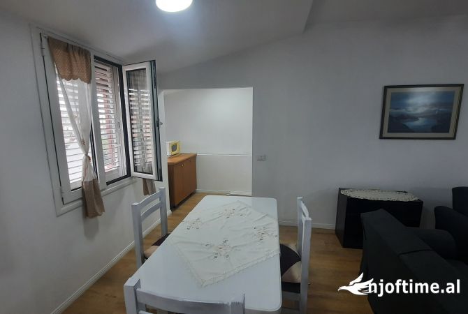Shtepi ne shitje 1+1 ne Tirane - 150,000 Euro
